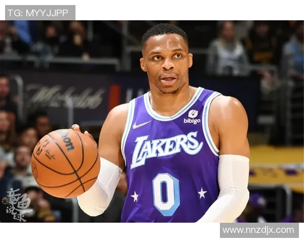 贫民窟的攀升：快船德比胜利开启西部求生新篇章